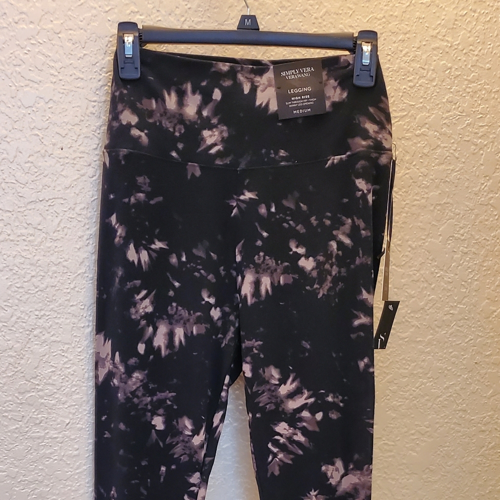 NEW Vara wang legging